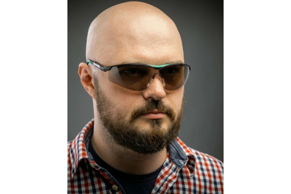 Очки защитные Kraftool BASIC стекло-моноблок, незапотевающие, коричневые  110319 в Москве