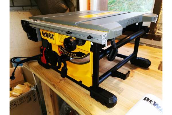 Дисковая пила настольная DeWalt DWE7485-QS в Екатеринбурге