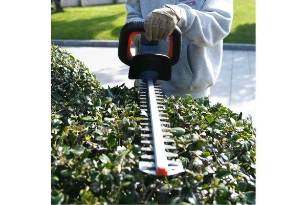 Кусторез аккумуляторный SENIX HTX2-M-EU в Москве