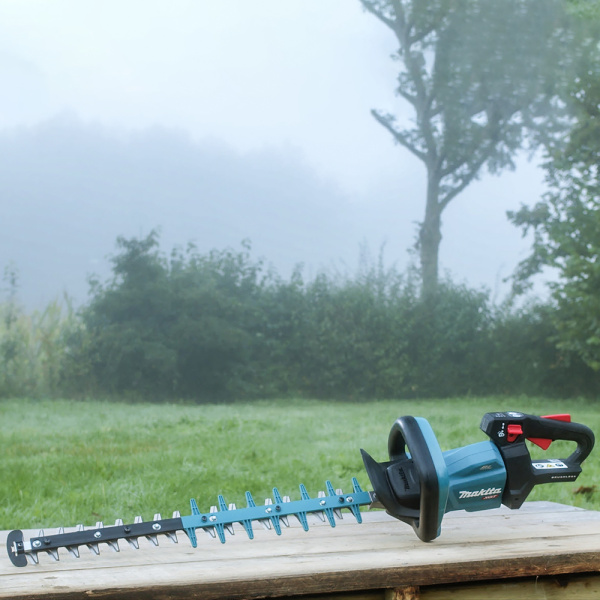 Кусторез аккумуляторный Makita XGT 40VMAX UH004GZ в Москве