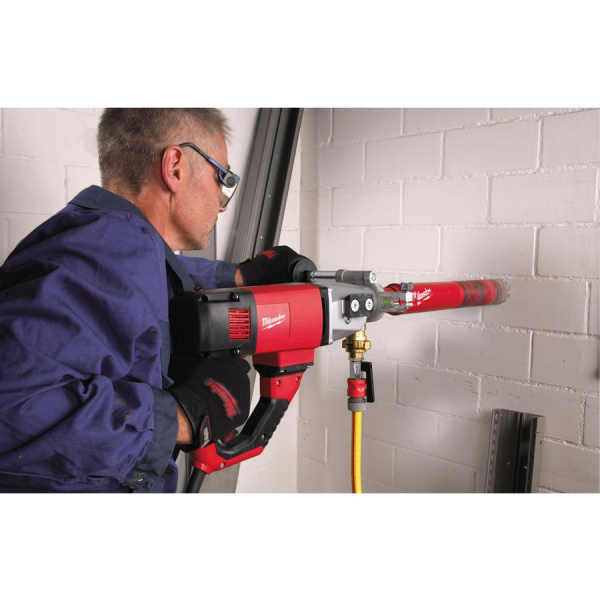 Дрель для алмазного бурения Milwaukee DD 3-152