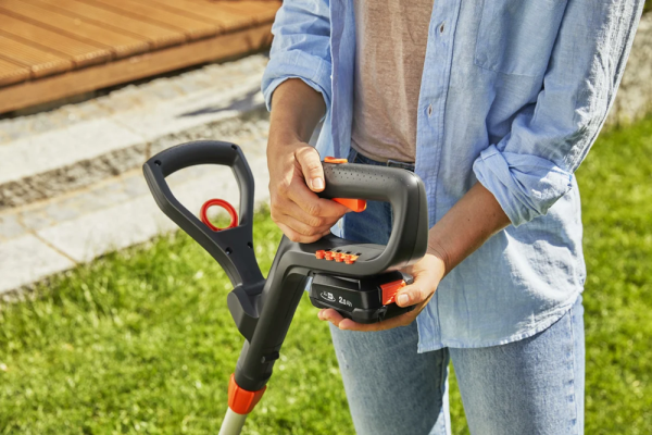 Аккумуляторный триммер Gardena ComfortCut 23/18V P4A 14701-20.000.00 в Москве