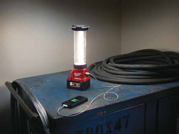 Аккумуляторный фонарь Milwaukee M18 LL-0 4932430563