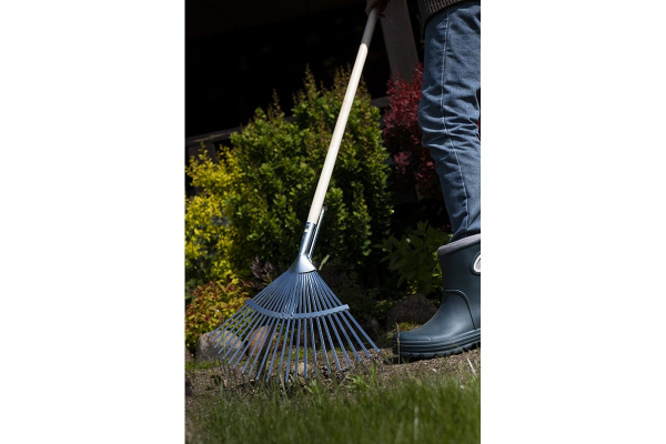 Грабли веерные регулируемые Plantic PRO 33380-01 в Москве 