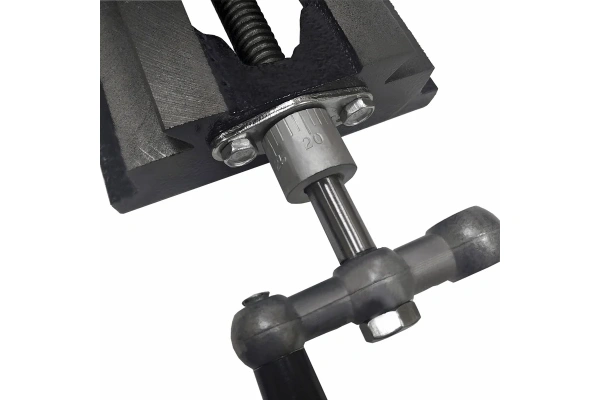 Тиски крестовые BELMASH CV75 RA095A в Екатеринбурге