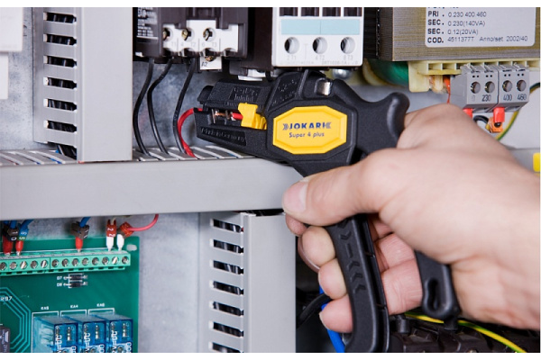 Инструмент для снятия изоляции JOKARI Super 4 plus 20050 в Москве 
