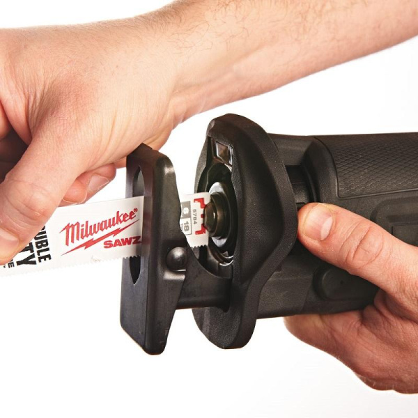 Аккумуляторная сабельная пила Milwaukee M18 ONESX-0 FUEL ONE-KEY 4933451665