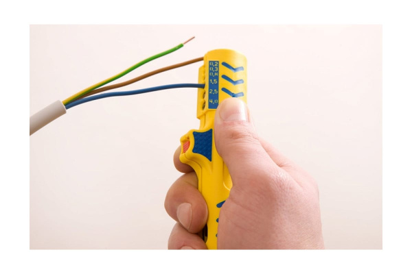 Инструмент для снятия изоляции JOKARI Secura 30155 в Москве 