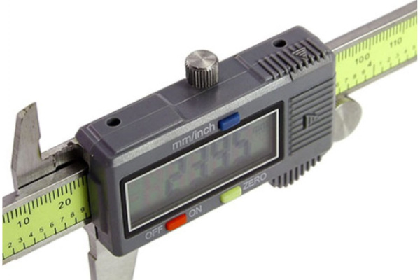 Штангенциркуль электронный с глубиномером Калиброн ШЦЦ-1-150 шаг 0,01  70465 в Екатеринбурге 